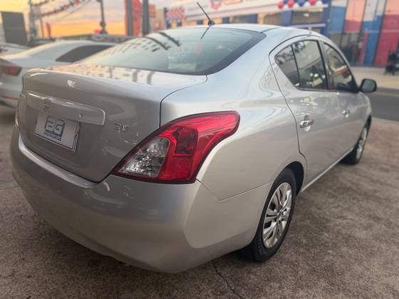 NISSAN VERSA 1.6 16V FLEX SV 4P MANUAL NISSAN VERSA 1.6 16V FLEX SV 4P MANUAL